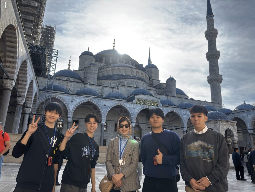 876957b9-e13c-48f9-97cd-9e7474194a2b