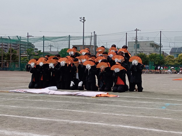 07-5団体演技橙