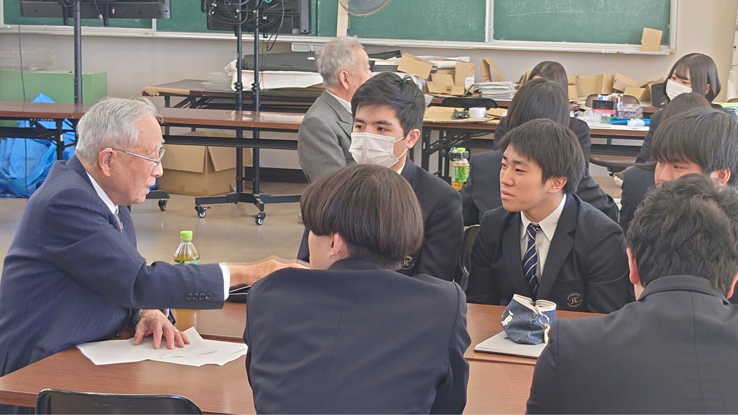 教養社会写真3.JPG