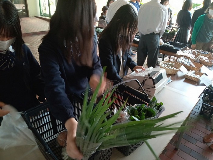 野菜女子手元アップほんばんjpg