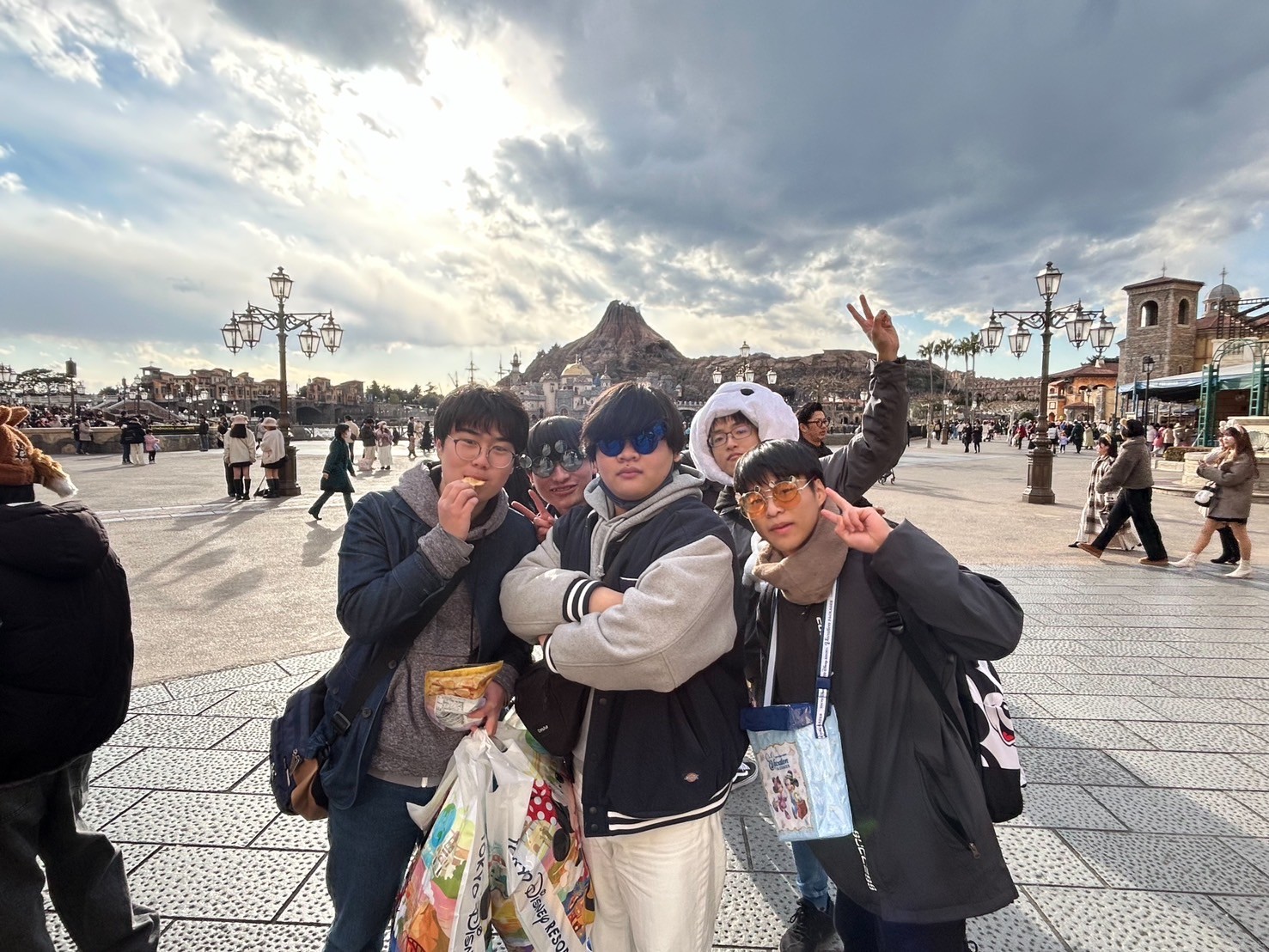 20250210_042511843_iOS