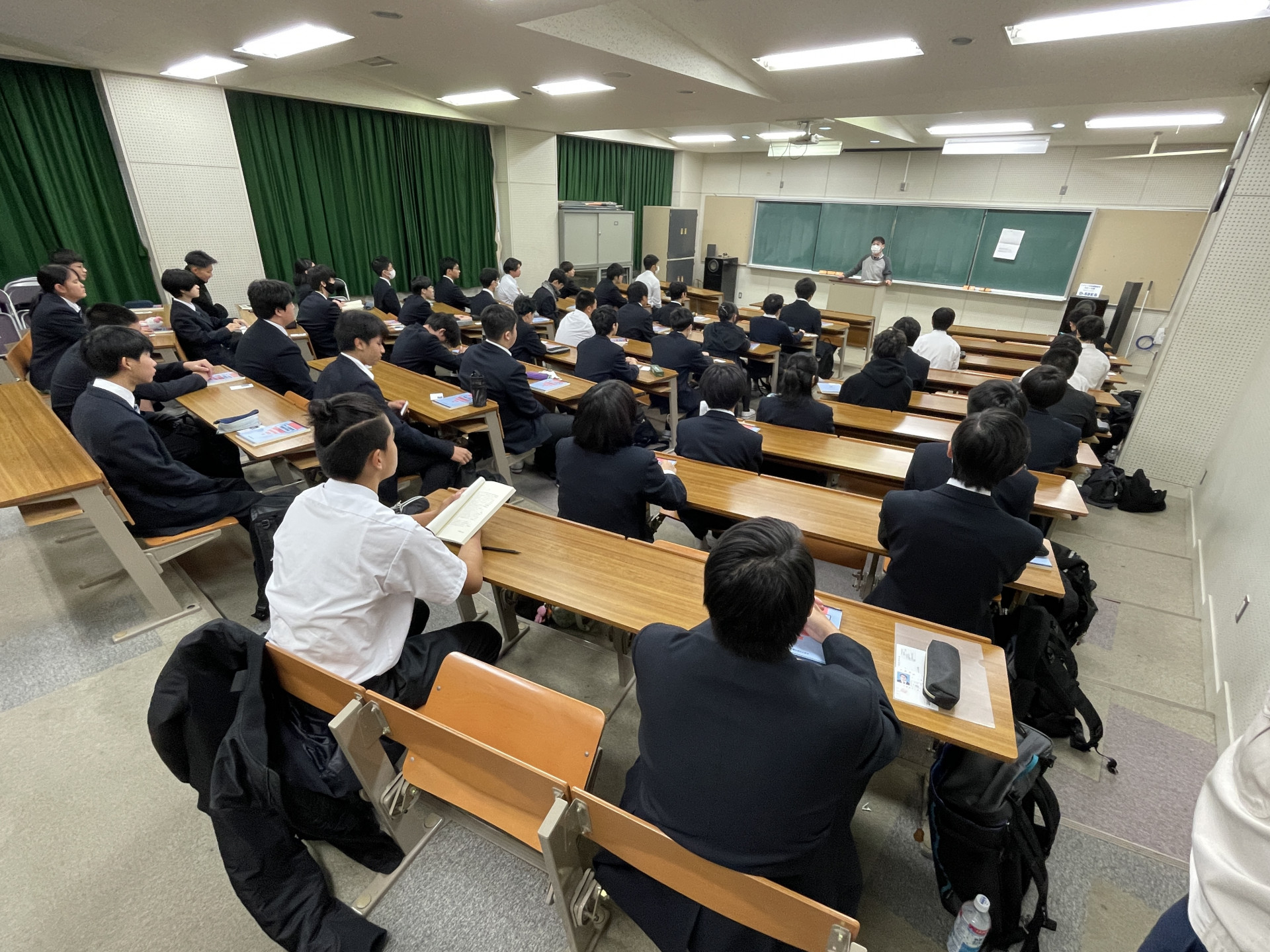 20251107_234109833_iOS