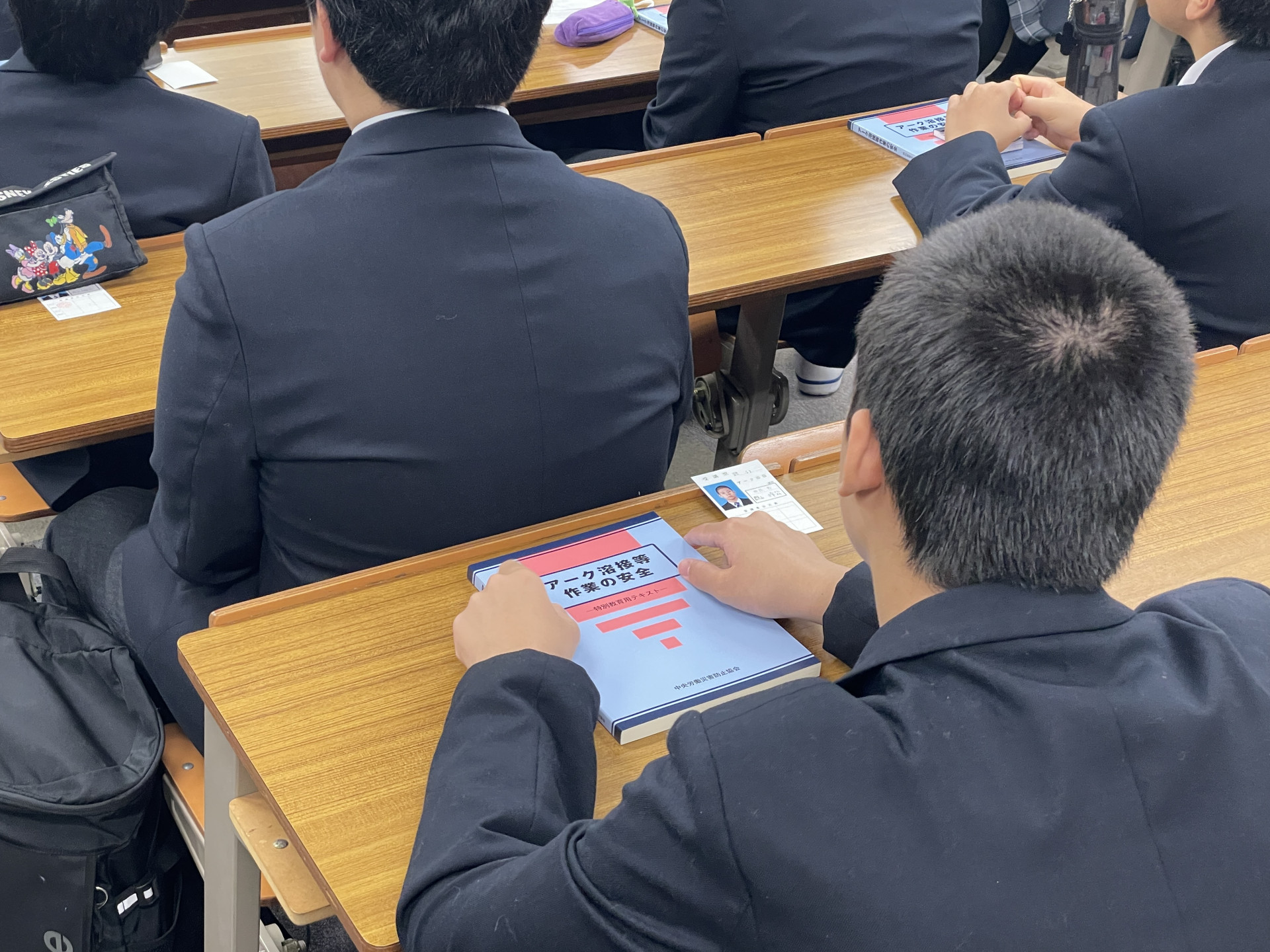 20251107_234248533_iOS