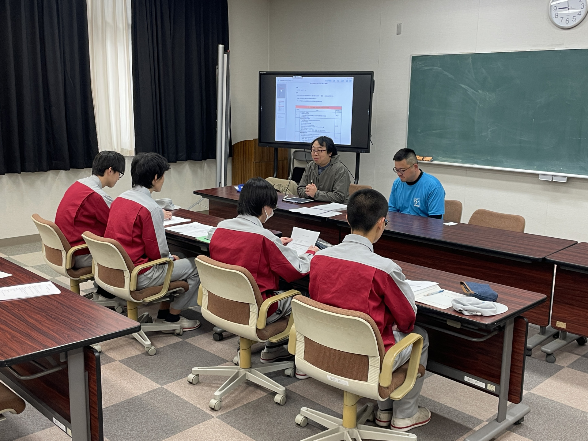 20251211_000534029_iOS