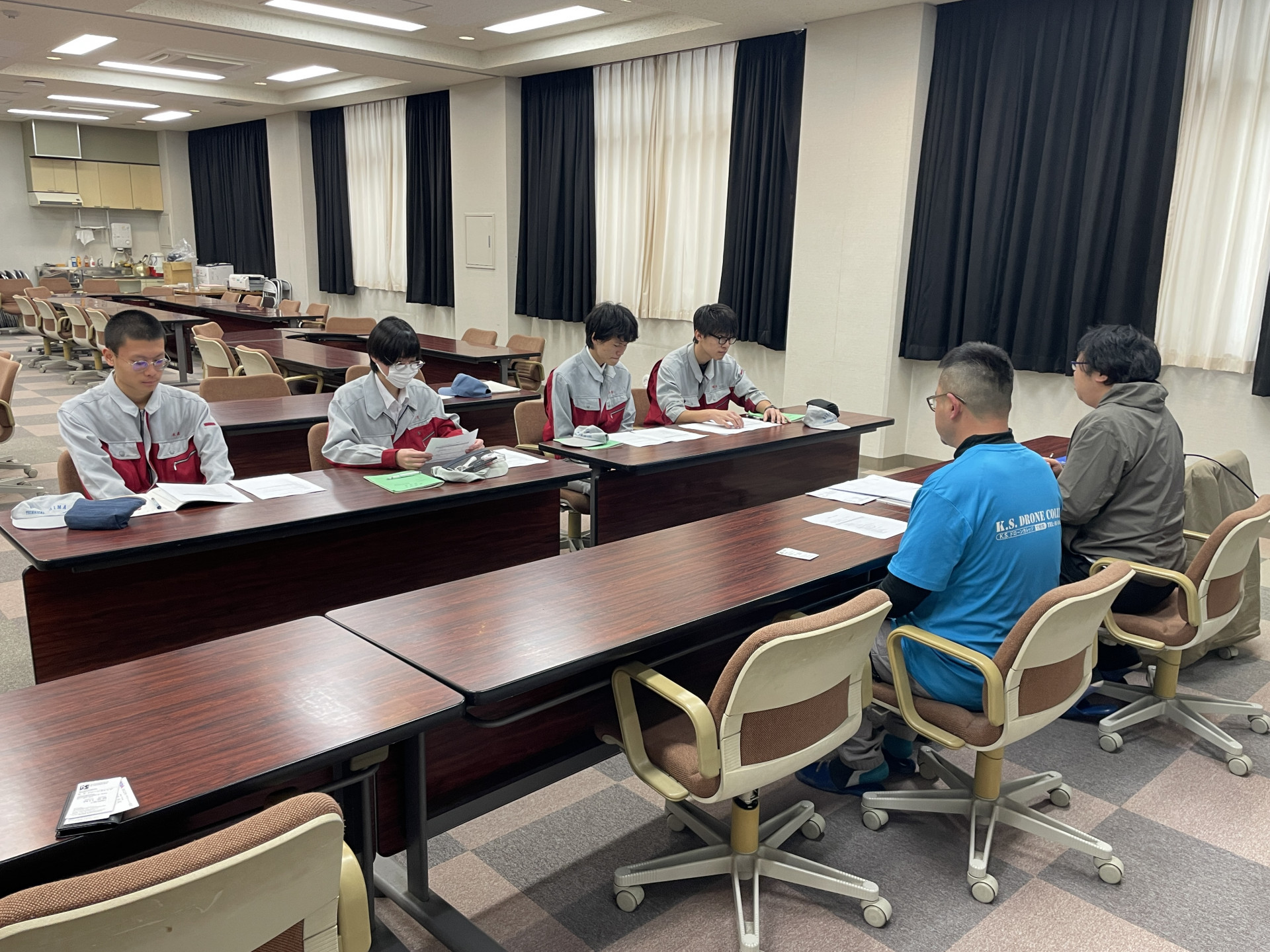 20251211_000546099_iOS