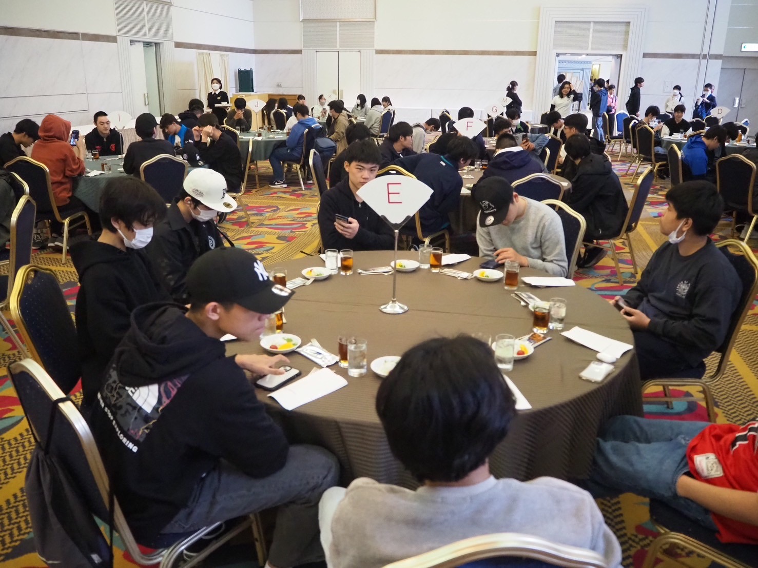 3.ホテルでの昼食の様子