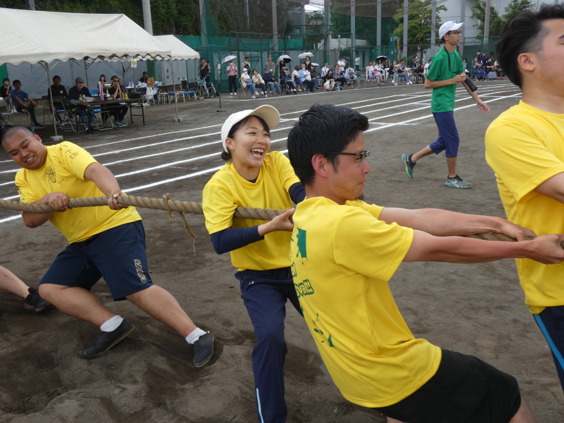 37.3学年綱引き.JPG