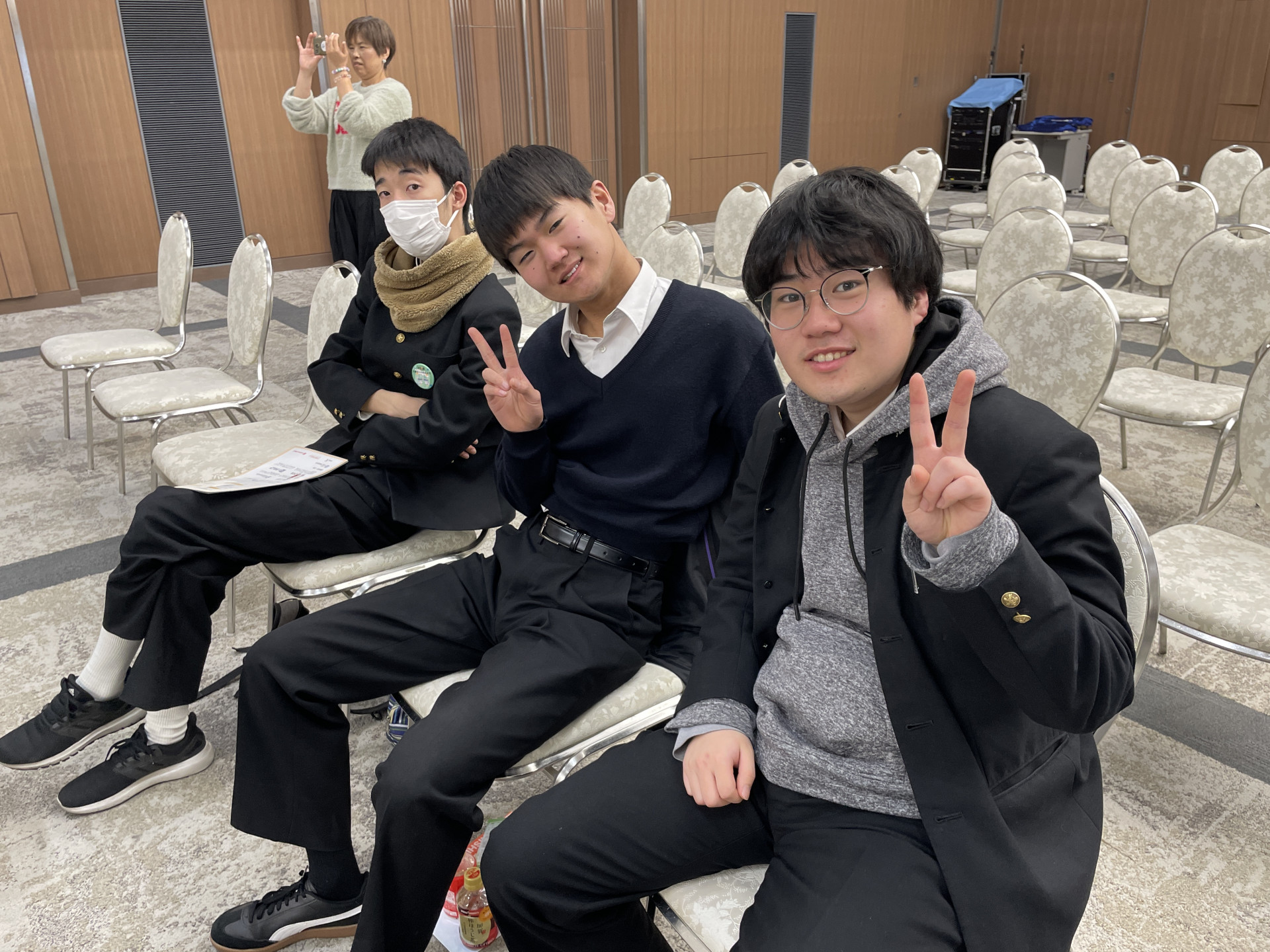 3