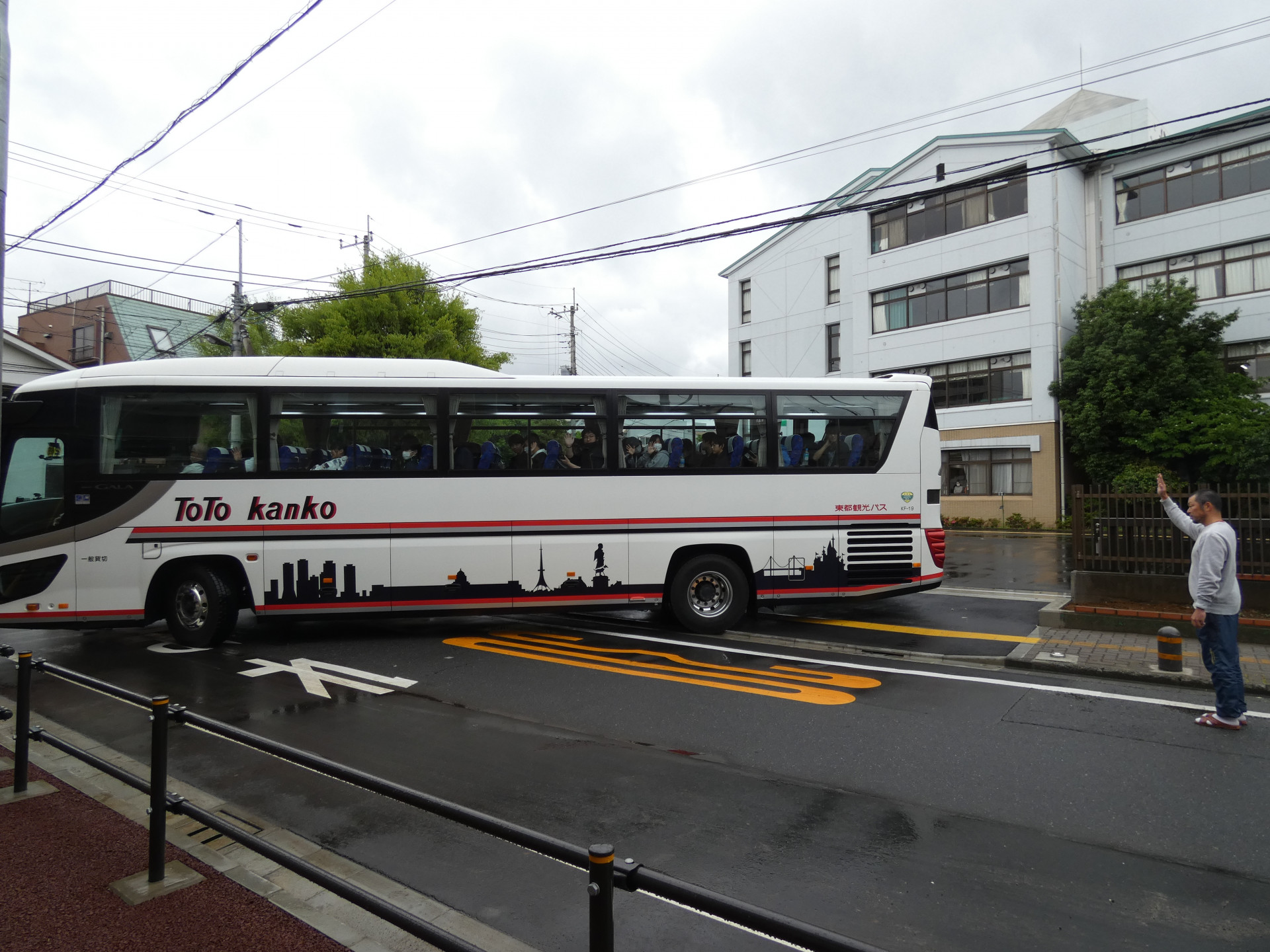 6.出発の様子5.JPG