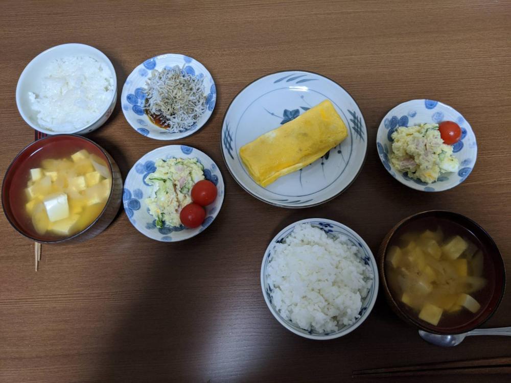 手伝い　朝ごはんつくる.jpg