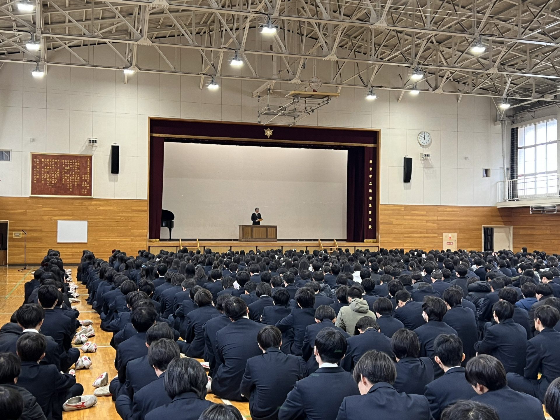 20251225_010010339_iOS