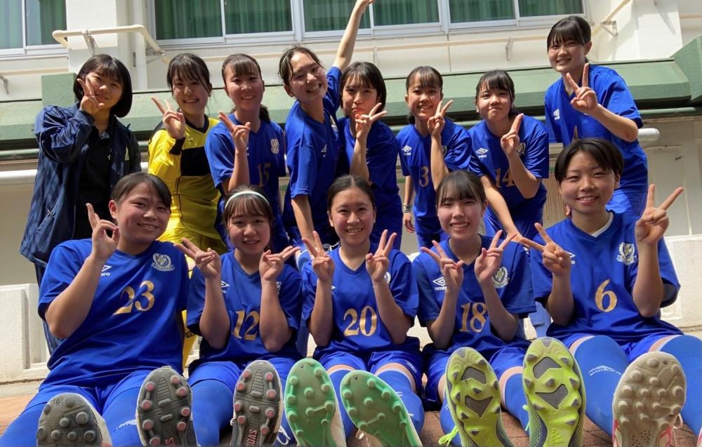 女子サッカー部パンフレット用.jpg