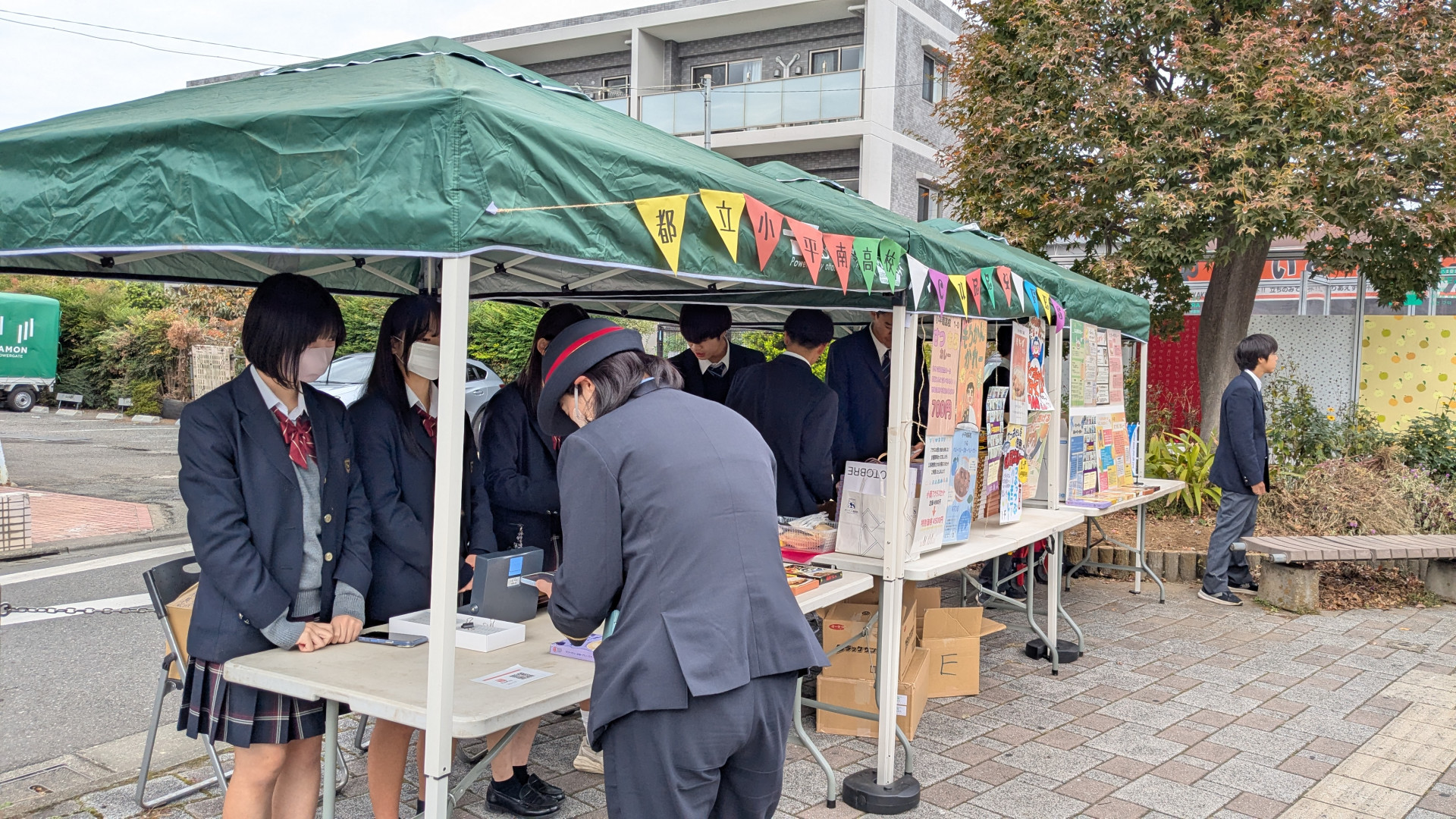 駅員さんもお買い上げ