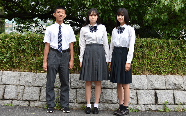 男女の夏服の写真