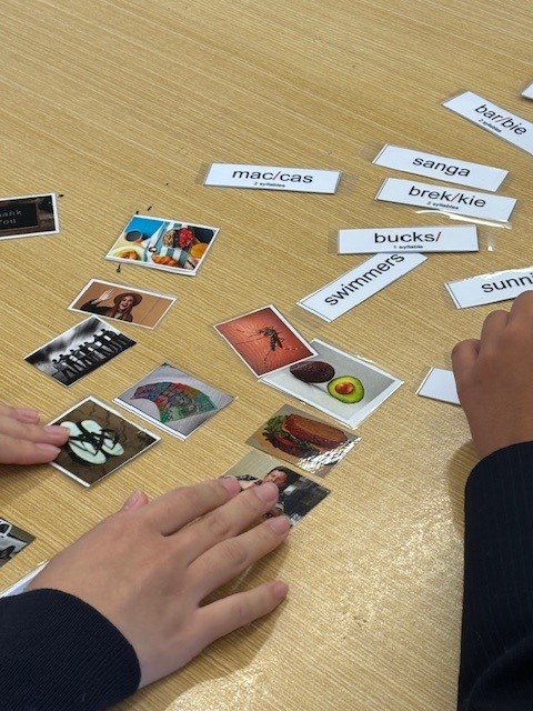 ウヌーナ派遣１３