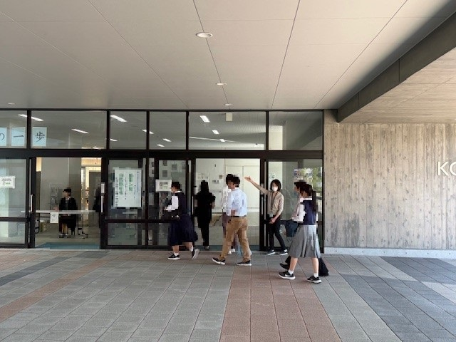 ①