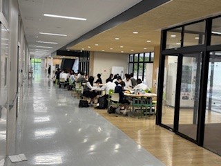 ①
