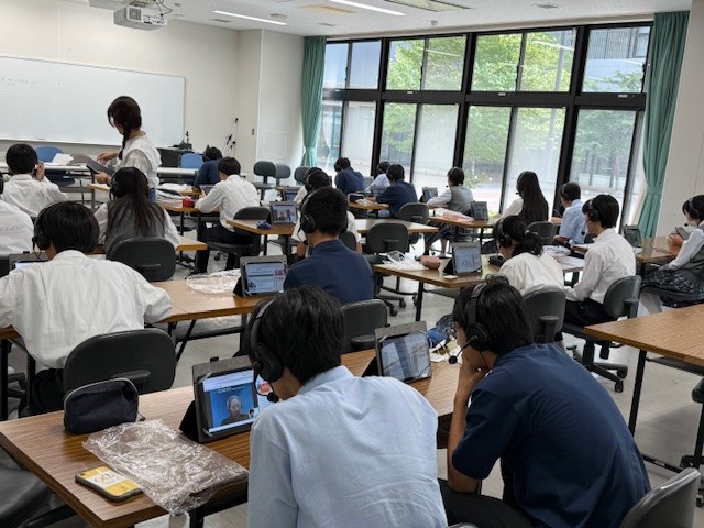 ②
