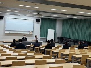 ②