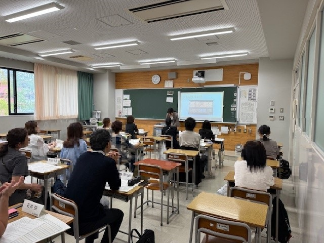 ③