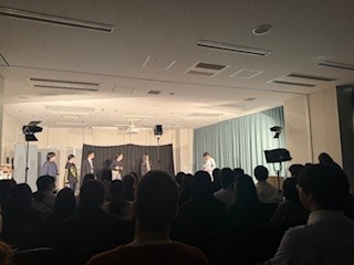 ③