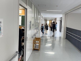 ④