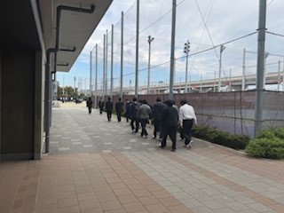 ⑦