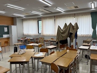 ⑨
