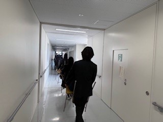 ⑮