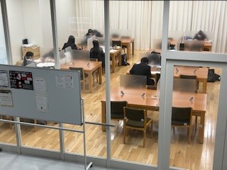 ⑮