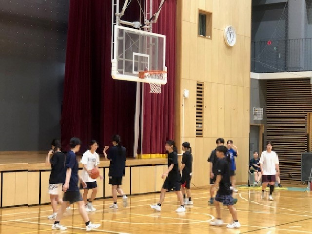 女子バスケ部