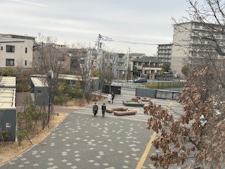 １