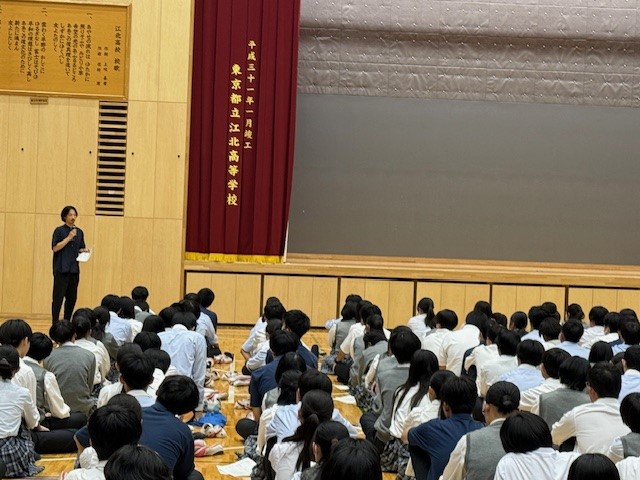 １