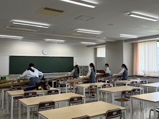 １