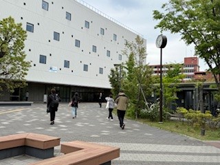 １０