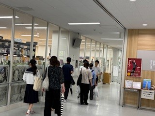 １１