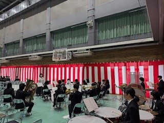 １２