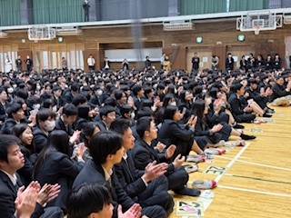 １４