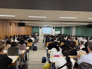 １４