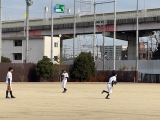 ２