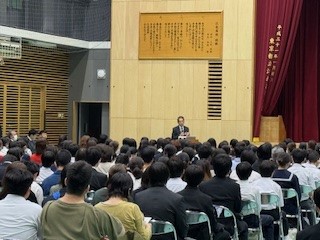 ２０