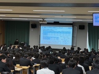 ６