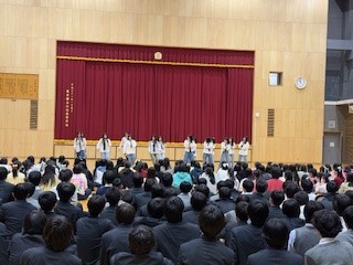 ８