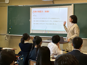 LINE_ALBUM_授業写真_251201_18