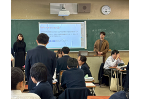 LINE_ALBUM_授業写真_251201_74