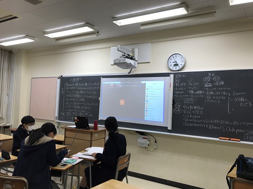 R02_11_15パーラメンタリー高校生大会写真２.jpg