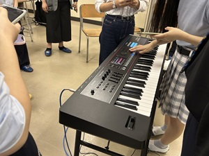 キーボード講習会(生徒による説明）