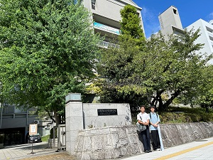 マスフェスタ１(校門前）