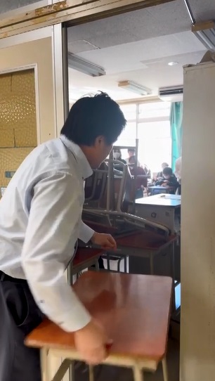 侵入する白井先生