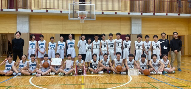 男女バス集合写真２